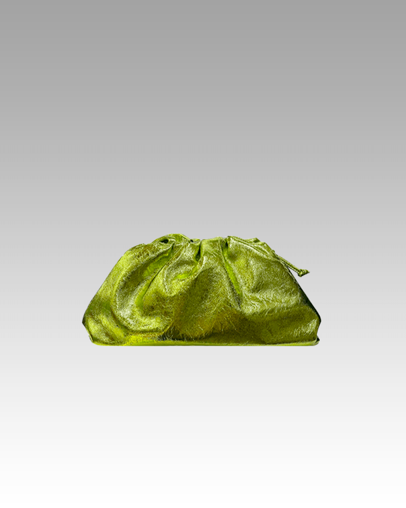 Ava sac à main similicuir vert pistache - Disponible chez Izamel Boutique, femmes élégantes faisant leurs achats.