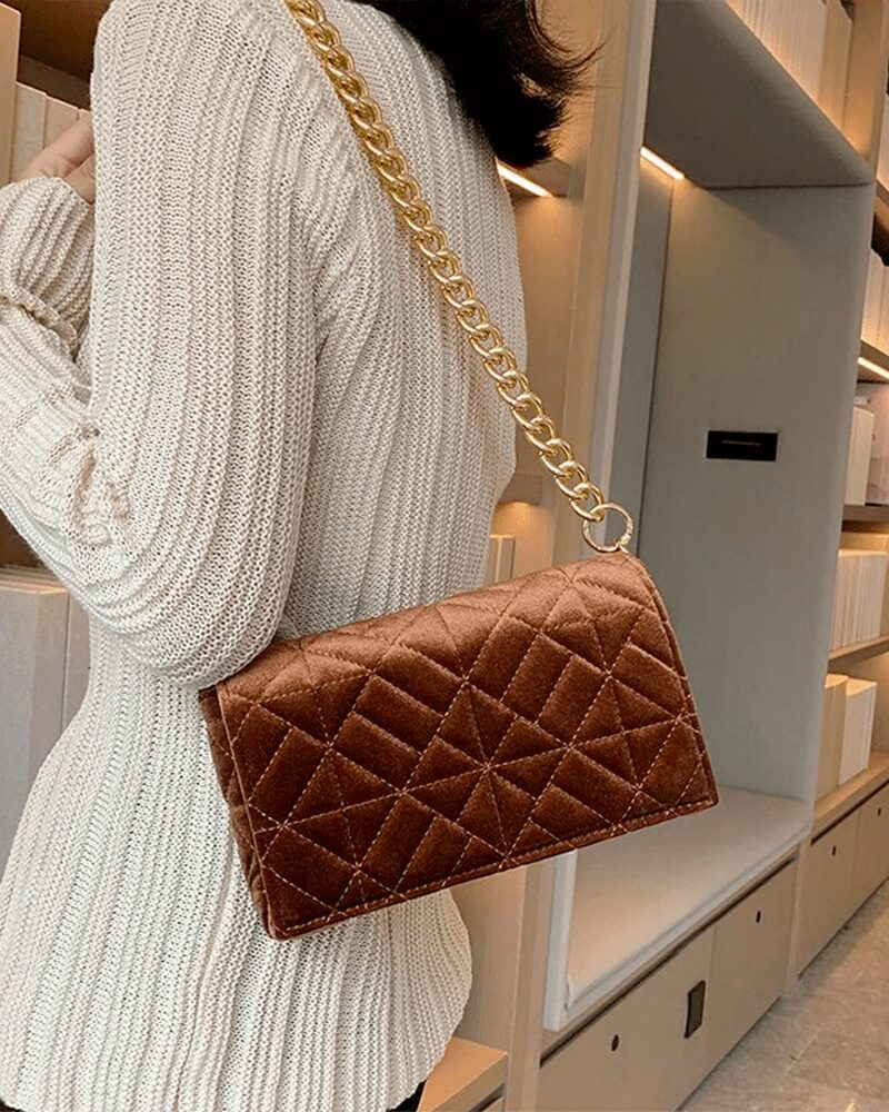 Sac à main en velours marron porté en épaule pour femmes - Cristina - Boutique Izamel Fashion.