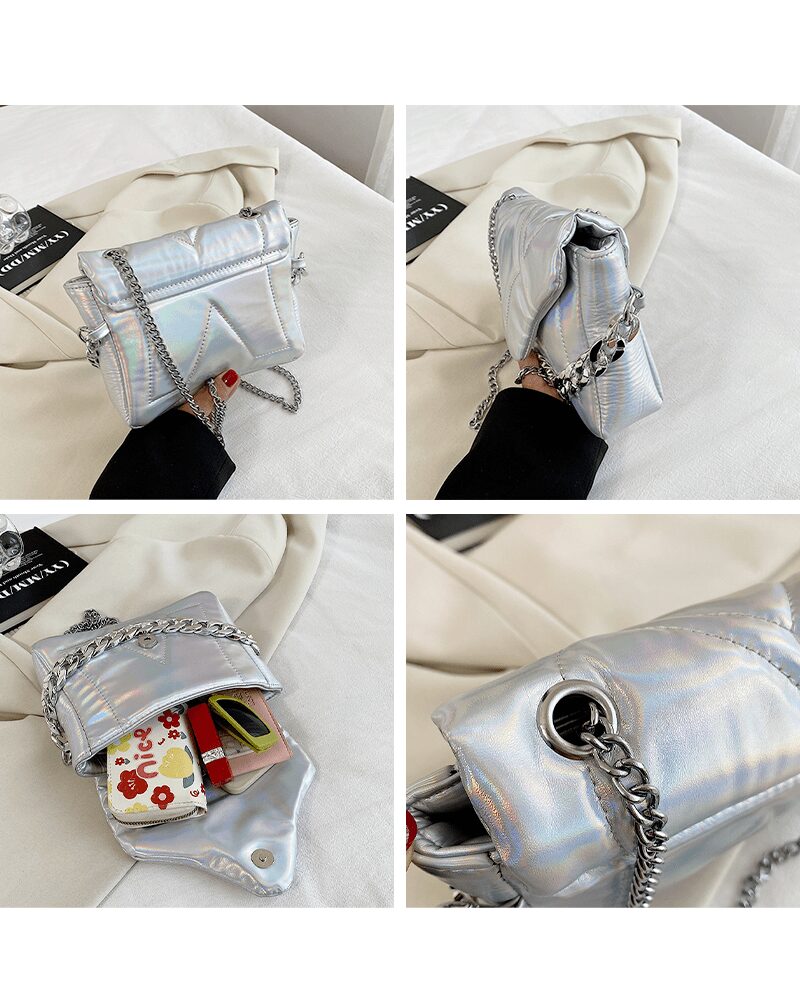Sac à main argenté sous différents angles - Explorez la brillance métallique du modèle Cassie chez Izamel.