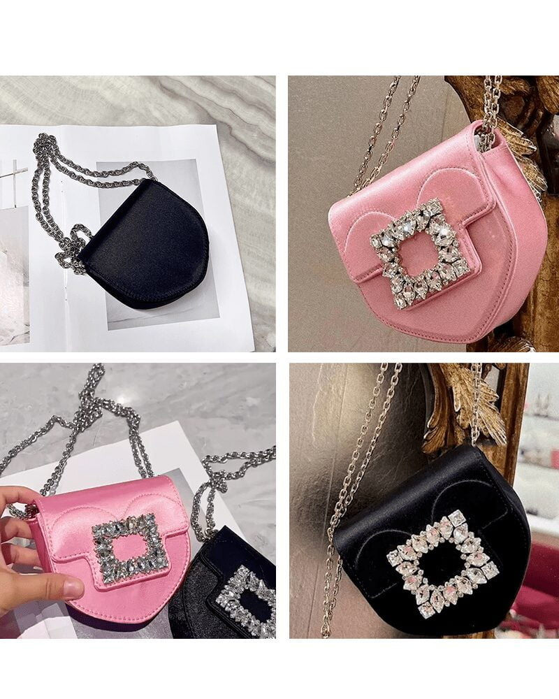 Découvrez la séduction du sac à bandoulière Madison en satin, présenté sous divers angles pour révéler sa beauté polyvalente.