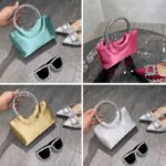 Sac à main Myriam satin multicolore vignettes variées.