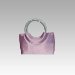 Myriam sac à main satin violet - Un éclat de mode capturé en une image."