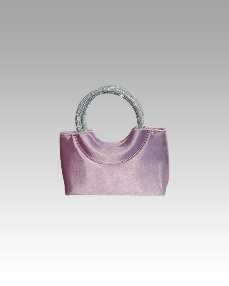 Myriam sac à main satin violet - Un éclat de mode capturé en une image."