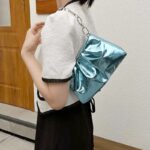 Siham sac à main d 'épaule plissé bleu - Accessoire chic pour femmes portant à l'épaule
