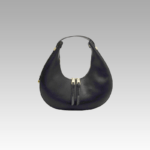 Découvrez le sac à main en similicuir noir Palma, une déclaration de style, disponible chez Izamel - la boutique de référence pour les fashionistas à la recherche d'élégance.
