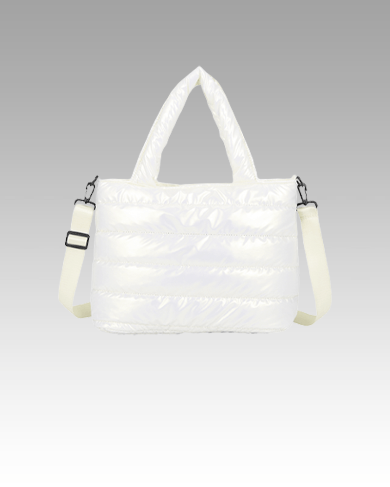 Sac à main matelassé blanc Lara, disponible dans la boutique Izamel pour femmes.