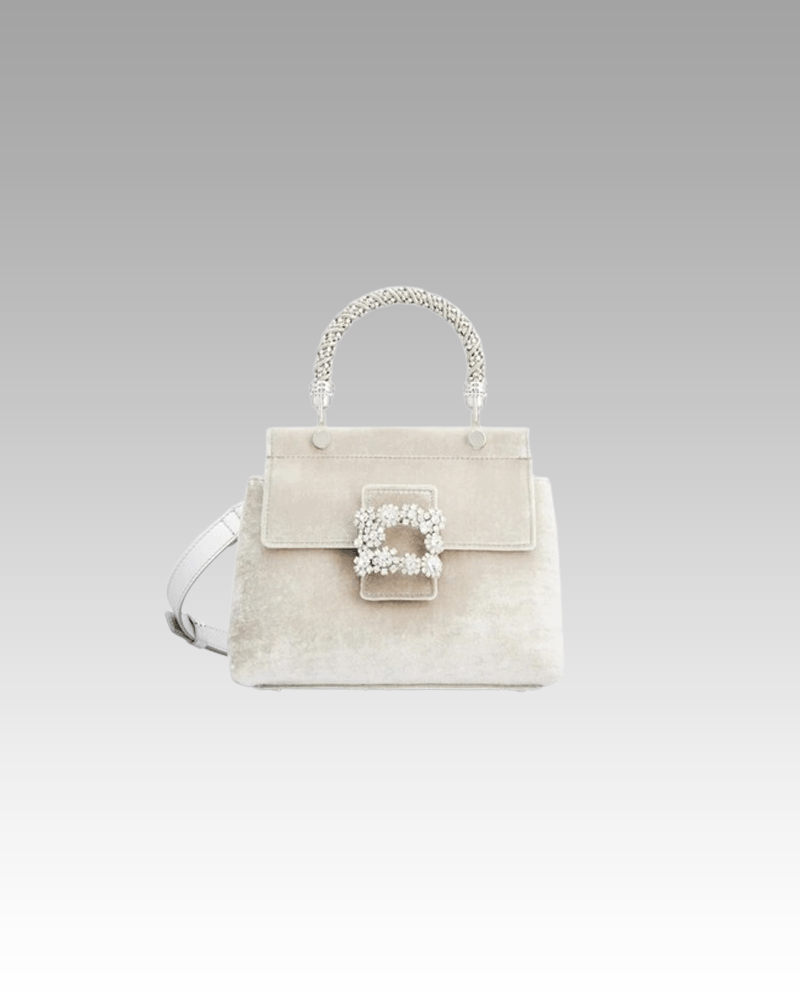 Sac à main blanc Lindsey en velours pour femmes, disponible chez Izamel.