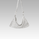 Sac à main argenté orné de strass, porté à l'épaule, pour femme, disponible chez Izamel.