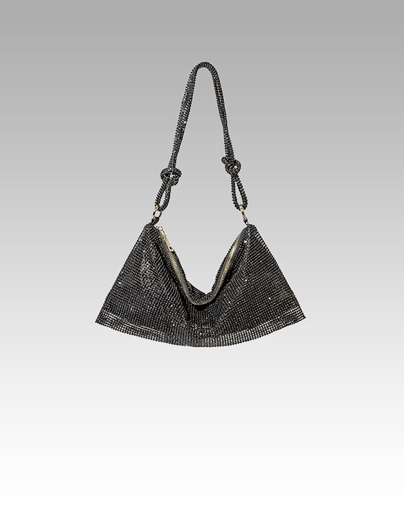 Sac à main noir orné de strass, porté à l'épaule, pour femme, disponible chez Izamel.