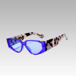 "Lunettes de soleil Felicia bleu vintage pour femme, offrant une protection UV400, disponibles chez Izamel.