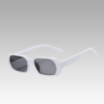 Lunettes de soleil 'Noémie' blanc pour femme, avec protection UV400, en vente chez Izamel.