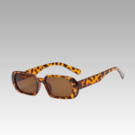 Lunettes de soleil 'Noémie' motif léopard pour femme, avec protection UV400, en vente chez Izamel.