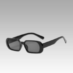 Lunettes de soleil 'Noémie' noir pour femme, avec protection UV400, en vente chez Izamel.