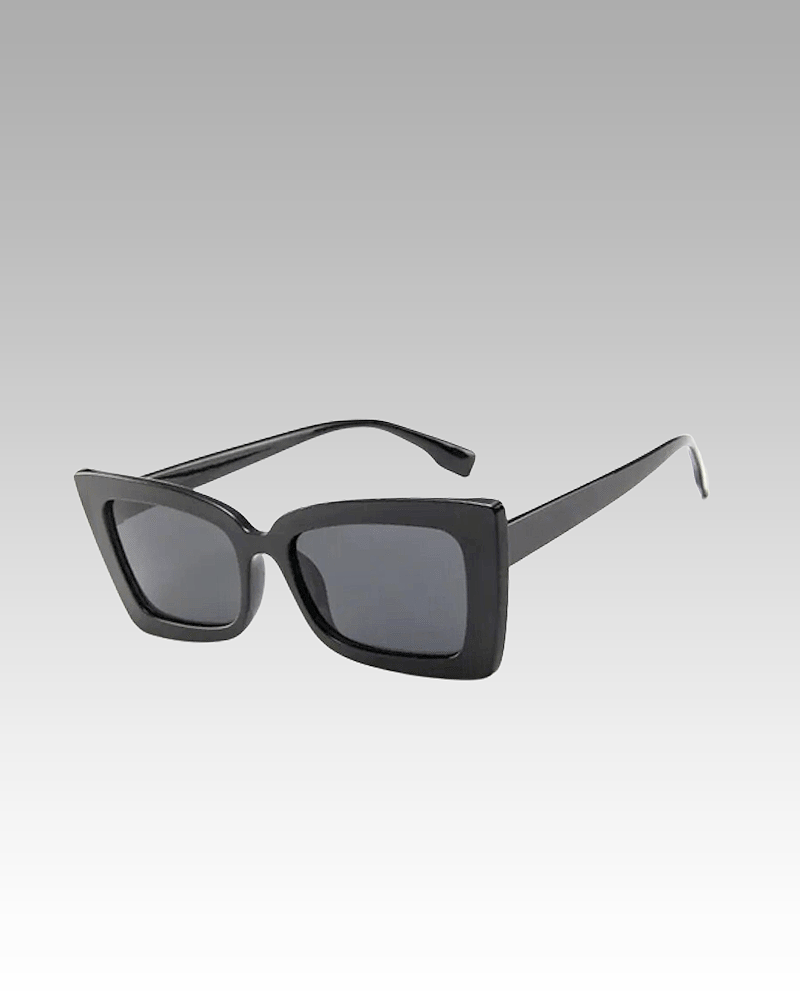 "Lunettes de soleil Stella noir chic avec protection UV400, disponibles chez Izamel.