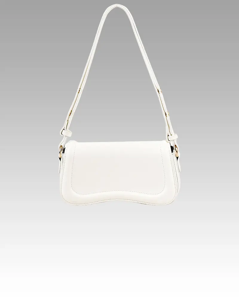 Sac à main Lina en similicuir blanc pour femmes, disponible chez Boutique Izamel.